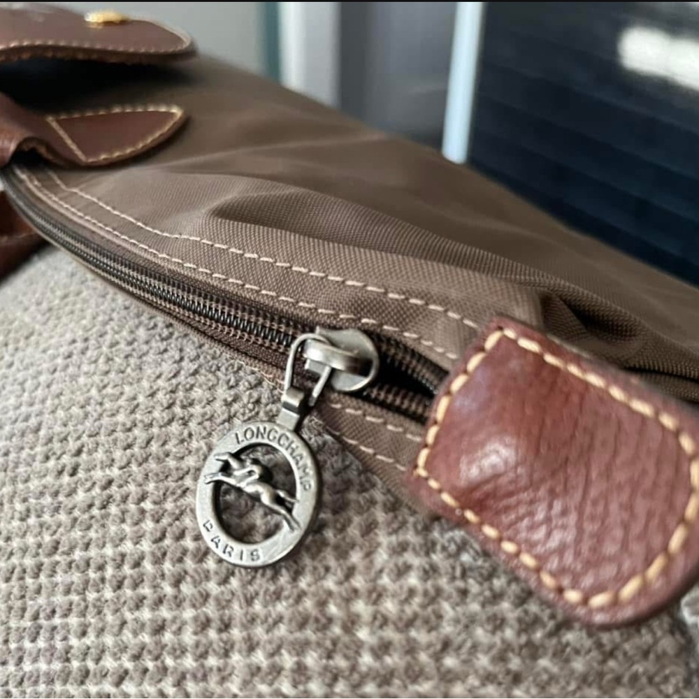 Longchamp Tote - Picture 5 of 7